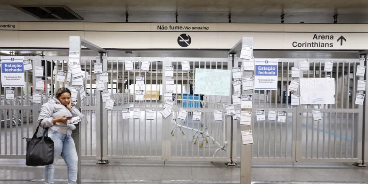 Greve no Metrô (Foto: Reprodução / Edilson Dantas/Agência O Globo)