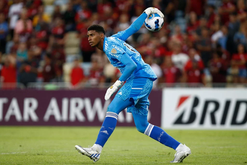 Hugo Souza quando atuava pelo Flamengo (Foto: Divulgação)