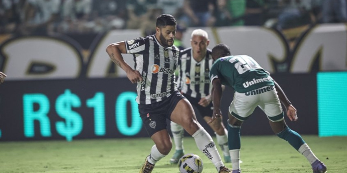 Hulk na partida do Galo contra o Goiás (Foto: Reprodução/ Internet) 