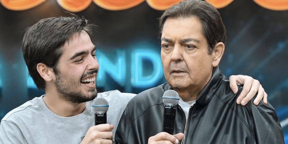João Guilherme e Faustão em extinto programa (Foto: Reprodução / Band)