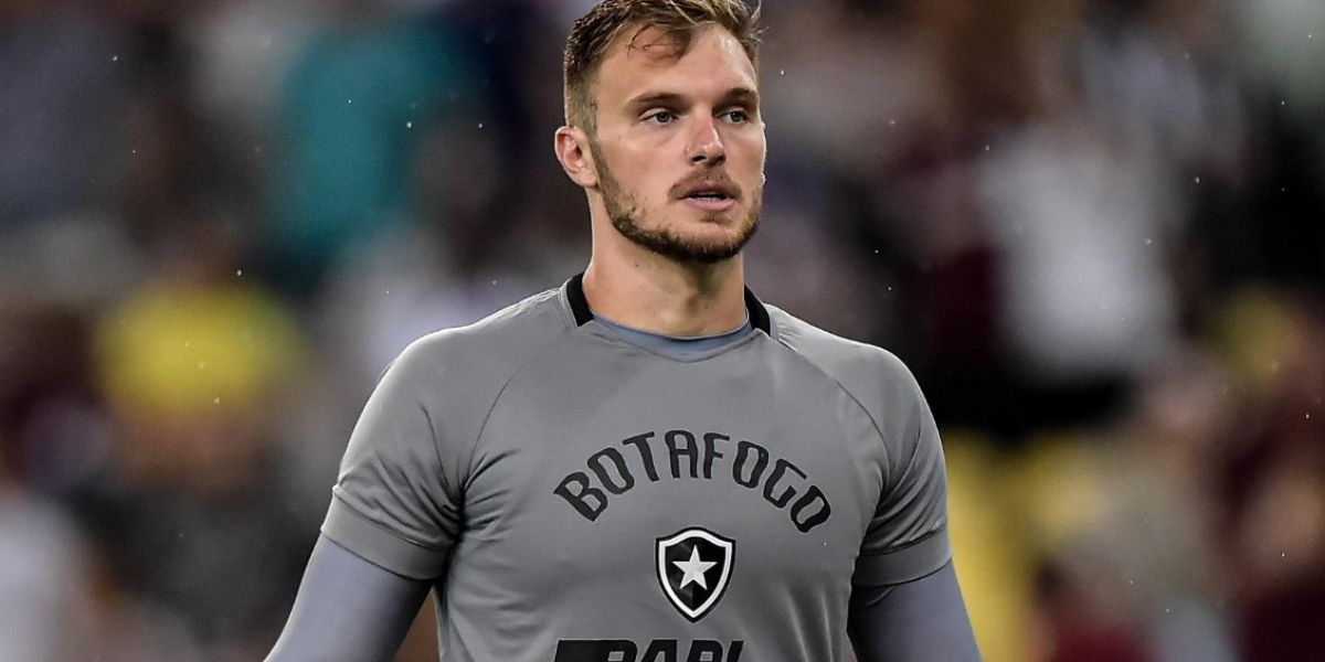 Contratação de Lucas Perri cai como presente ao São Paulo - (Foto: Internet)