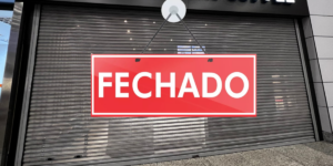 Fachada de loja fechada (Foto: Reprodução, Jornal do Comerçio)