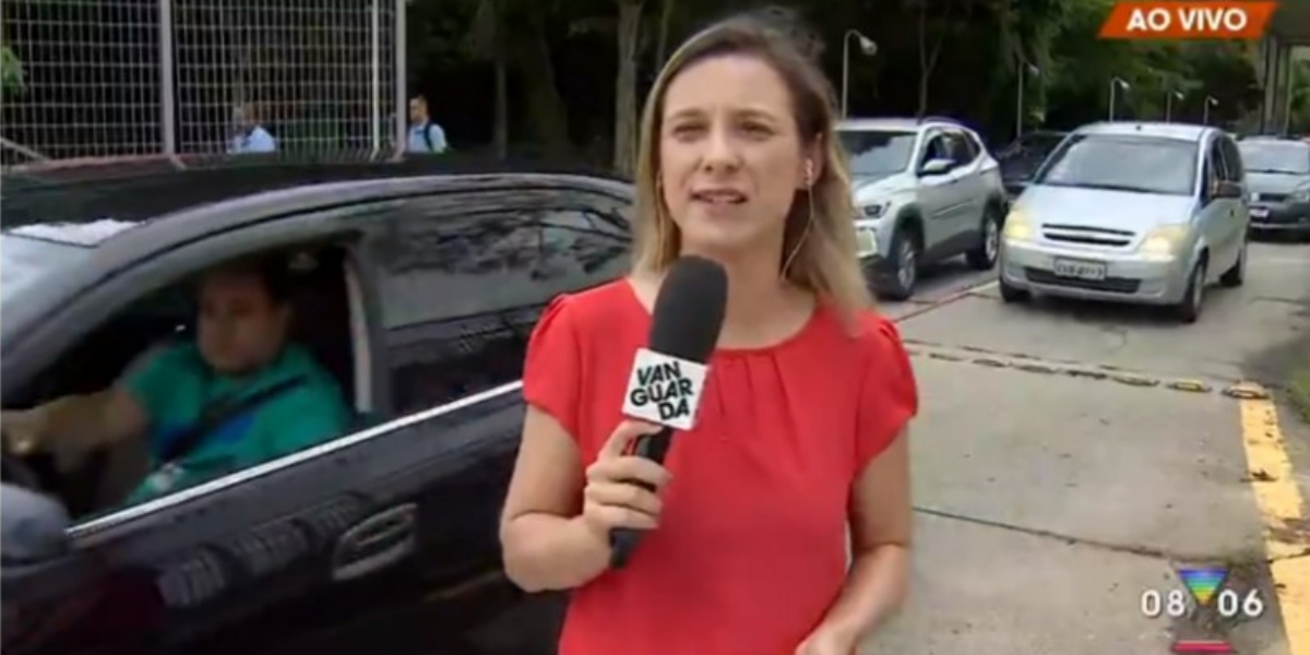 Repórter Andressa Lorenzetti deu informações sobre greve na General Motors (Foto: Reprodução/TV Globo)