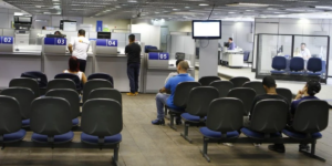 Banco tradicional chegou ao fim e acabou vendido para o Santander (Foto: Reprodução Internet)