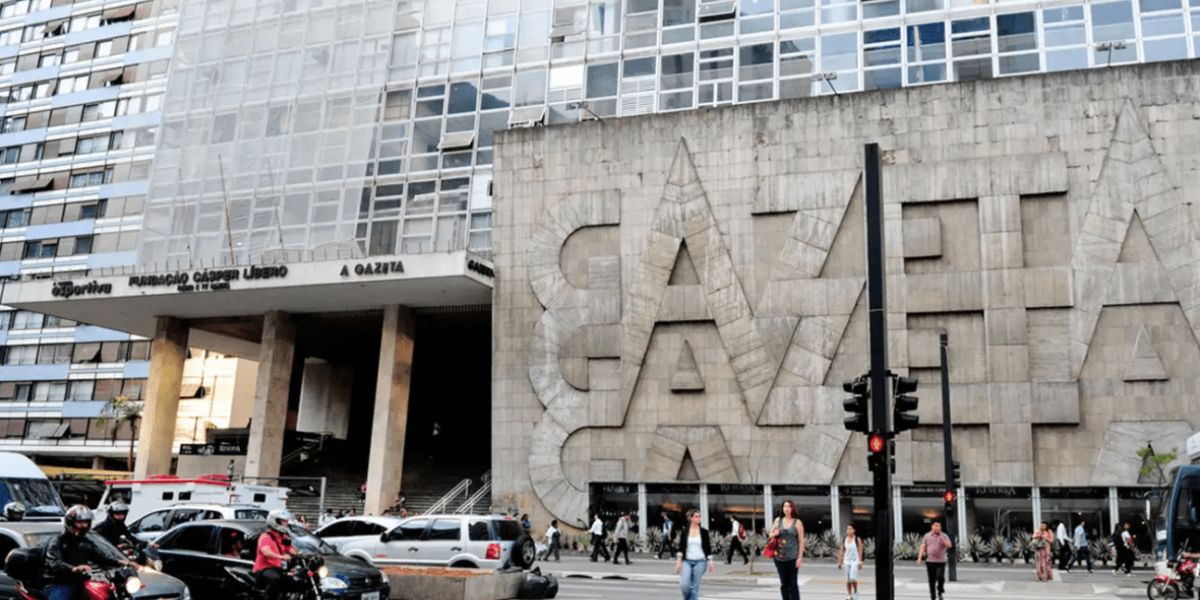 EmissoraPrédio que abriga a emissora Gazeta, o Starbucks e uma faculdade de comunicação fica na Avenida Paulista, a mais movimentada de São Paulo (Foto: Fundação Cásper Líbero)