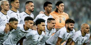 Elenco do Corinthians (Foto: Divulgação/Notícias do Timão)