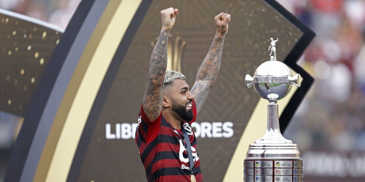 Gabigol comemorando o título da Libertadores pelo Flamengo (Reprodução: Internet)