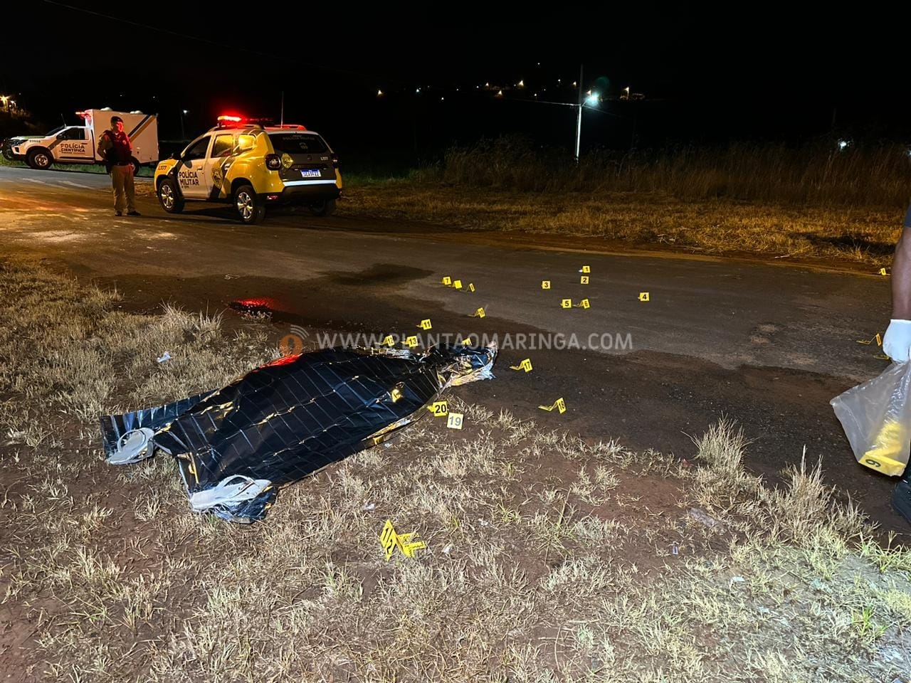 CRIME: Homem é morto por motoristas armados (Foto: Reprodução, Plantão Maringá)