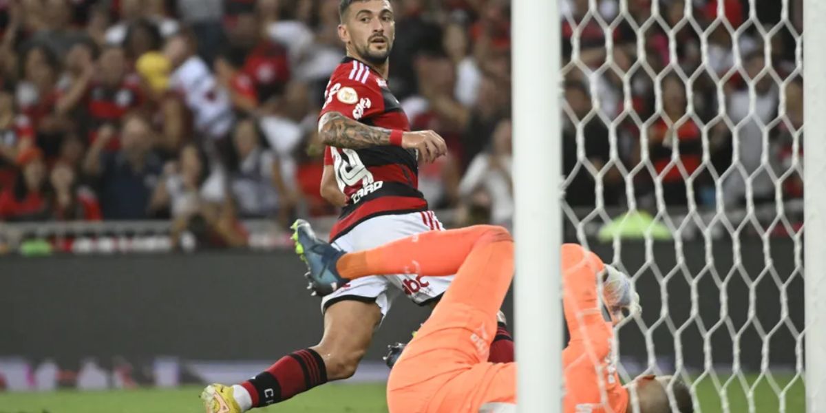 Arrascaeta marca segundo gol de Flamengo x Palmeiras  - (Foto: Internet)