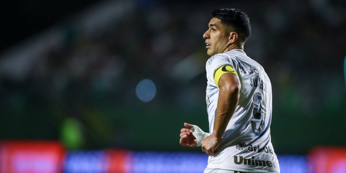 Luis Suárez marcou 3 gols contra o Botafogo - (Foto: Internet)