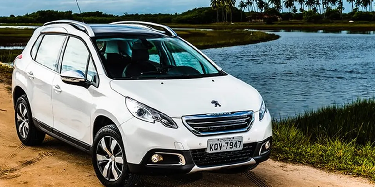 Modelo Peugeot 2008 Allure 2016(Foto: Reprodução, AutoCar)