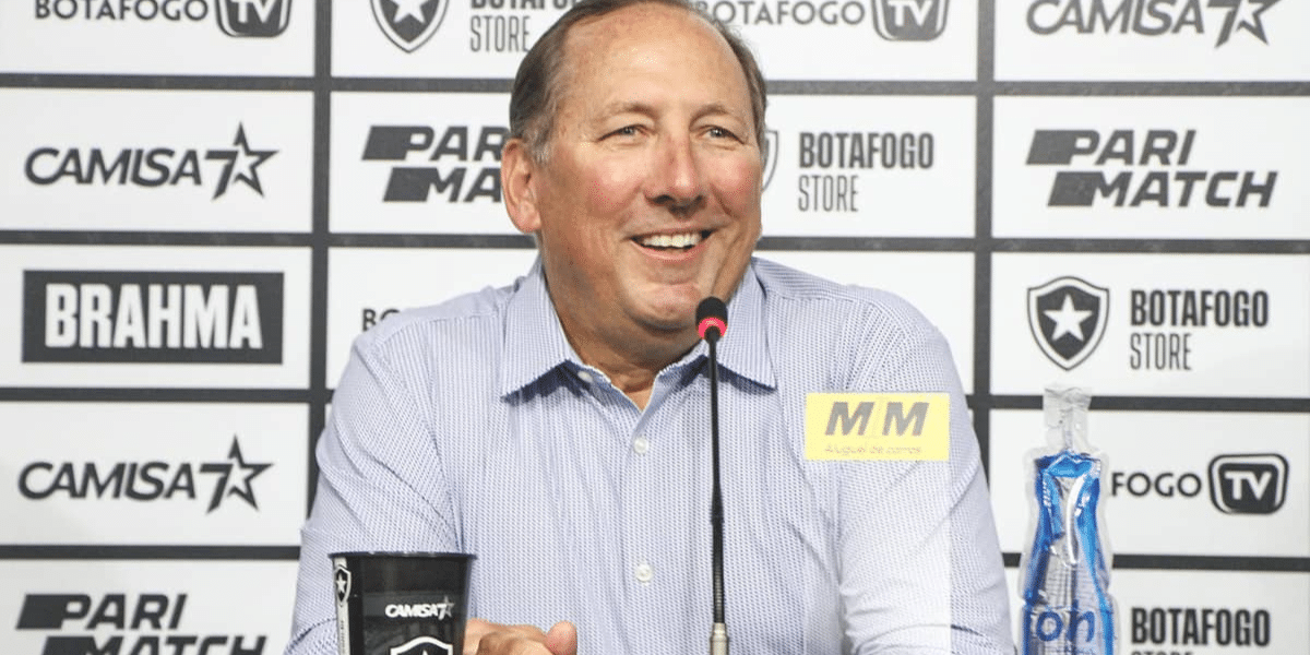 Dono do Botafogo, John Textor é entusiasta das joias do Flamengo e define  novo alvo