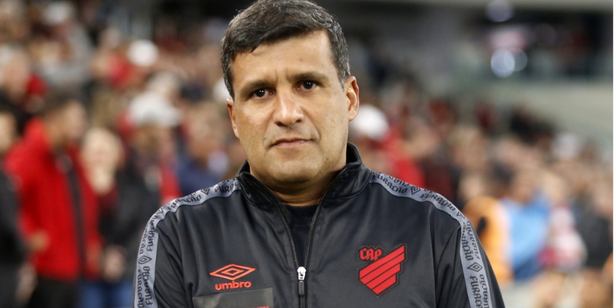 Wesley Carvalho, atual técnico do Athletico Paraense - (Foto: Reprodução / Internet)