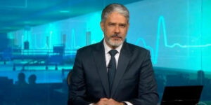 William Bonner se emocionou no Jornal Nacional (Foto: Divulgação)