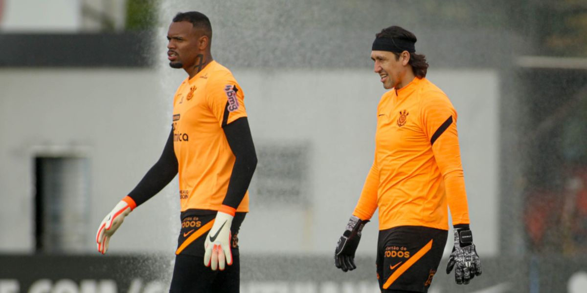 Carlos Miguel e Cássio, do Corinthians (Foto - Montagem TV Foco)