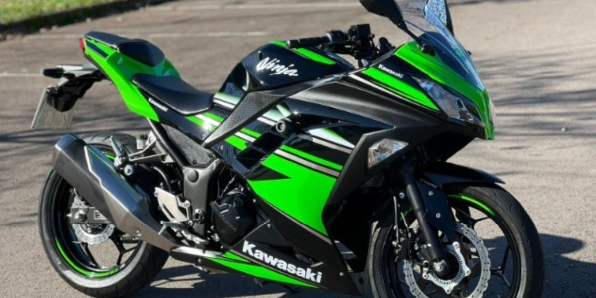 Modelo da moto KAWASAKI NINJA 300 2018 - Foto: Internet