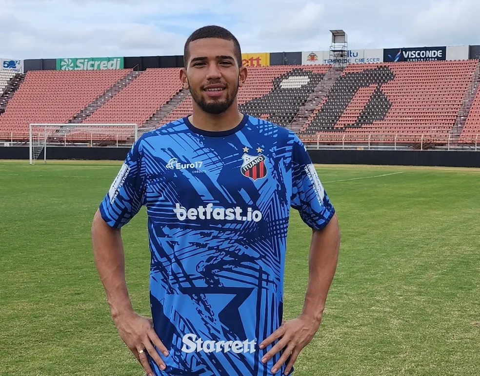 Léo Aragão (Foto: Reprodução/ Internacional)