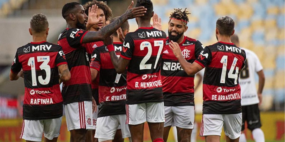 Confira 10 jogadores que podem reforçar o Flamengo em 2024