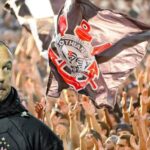 Torcida do Corinthians e Mano Menezes - (Reprodução: Internet)