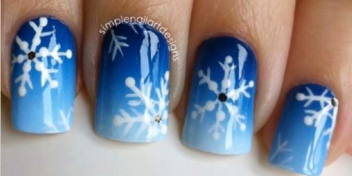 Unhas com flocos de neve (Foto: Reprodução/ Internet)