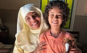 Aline (Barbara Reis) e João (Matheus Assis) em Terra e Paixão (Foto: Reprodução / Globo)