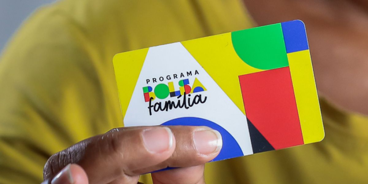 Bolsa Família é um dos principais programas do governo para pessoas de baixa renda (Reprodução: Internet)