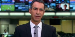 César Tralli ao vivo no Jornal Hoje (Foto: Reprodução / TV Globo)