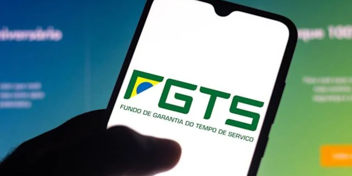 FGTS garante a segurança aos trabalhadores em caso de demissão (Reprodução: Internet)