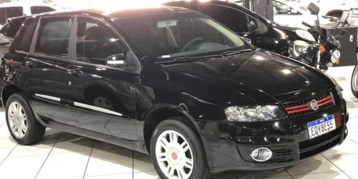 Fiat Stilo de 2011 pode ser encontrado por até 25 mil (Reprodução: Internet)