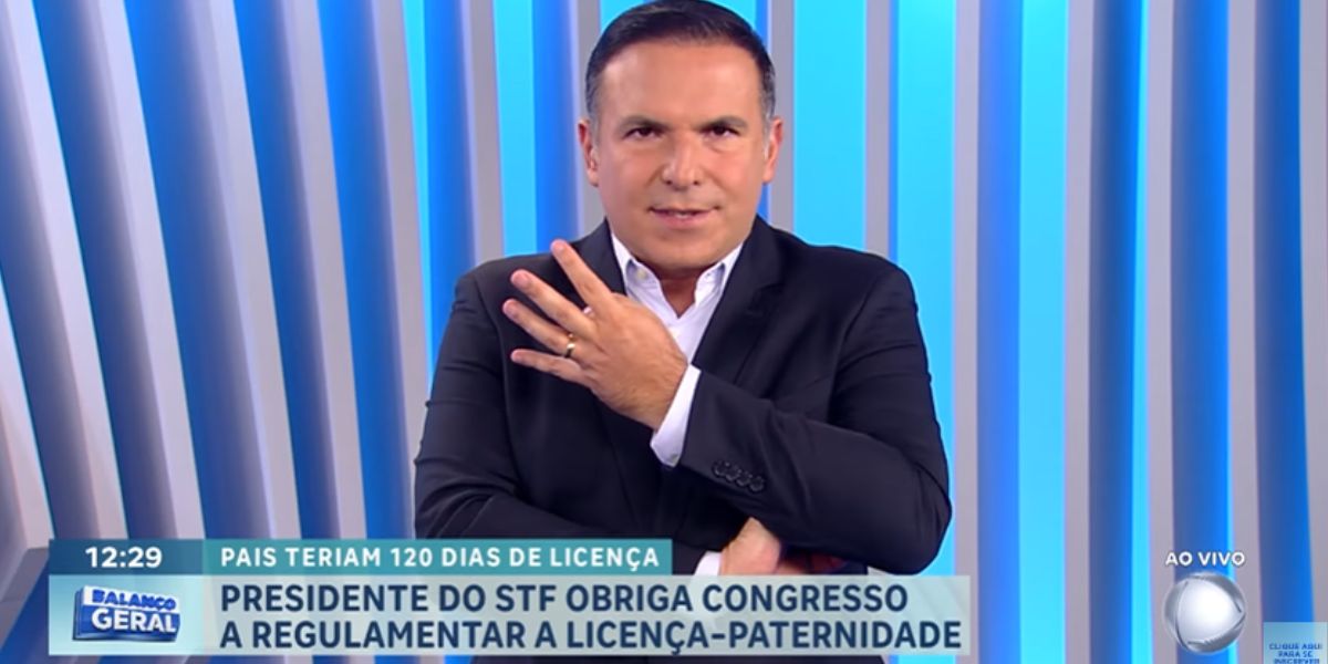 Reinaldo Gottino comentou sobre o período de 4 meses da licença maternidade (Reprodução: Record)