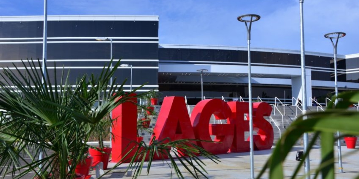 Lages Shopping Center, em Lages (SC), luta contra falência (Foto: Reprodução/Lages Shopping)