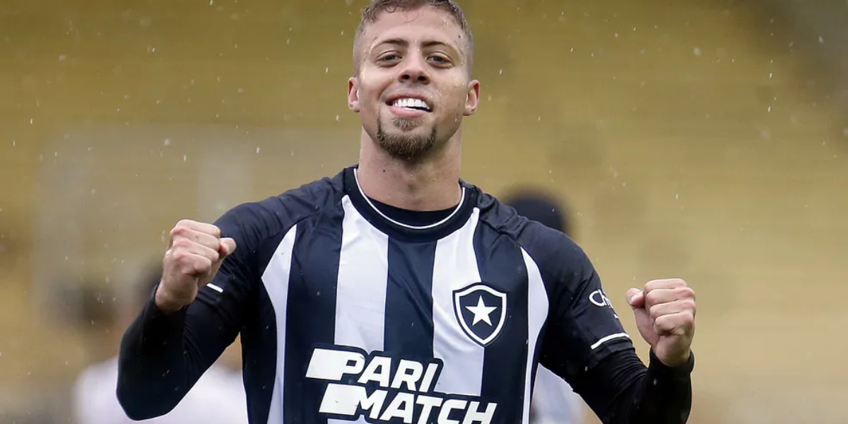 Lucas Fernandes está na lista de dispensas do Botafogo (Foto: Divulgação)