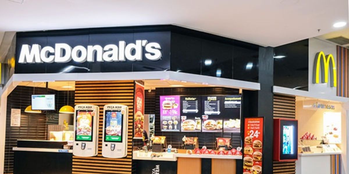 McDonald's conta com mais de 40 mil unidades espalhadas pelo mundo (Reprodução: Internet)