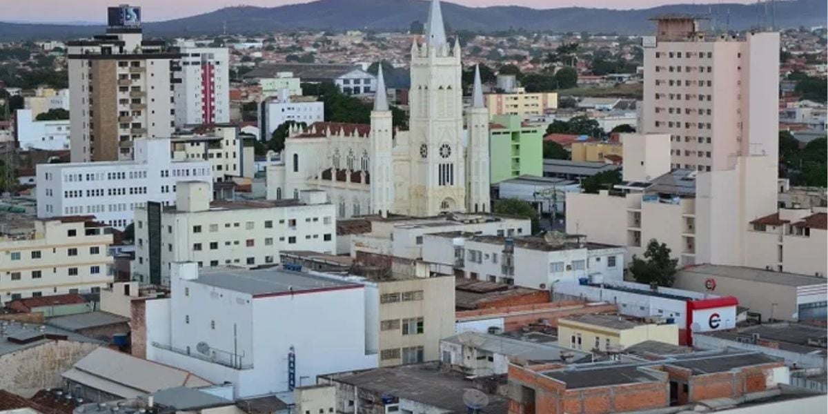 Montes Claros é uma grande cidade do estado de Minas Gerais (Reprodução: Internet)