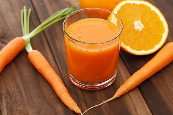 Suco de laranja com cenoura (Reprodução/Internet)