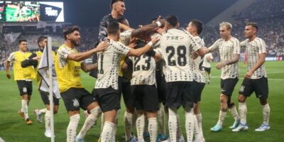 Debandada no meio campo do Corinthians: Mano dá adeus à 4° joia após Moscardo, Renato Augusto e Giuliano - Foto | Reprodução: Internet