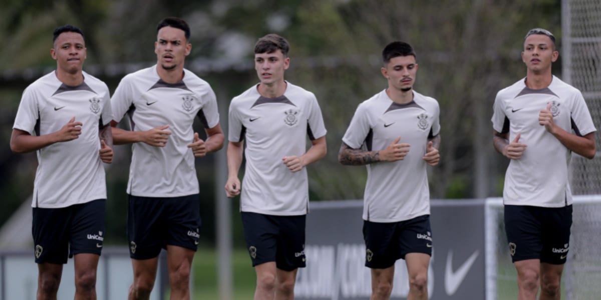 Jogadores da base do Corinthians (Foto: Reprodução/ Internet)