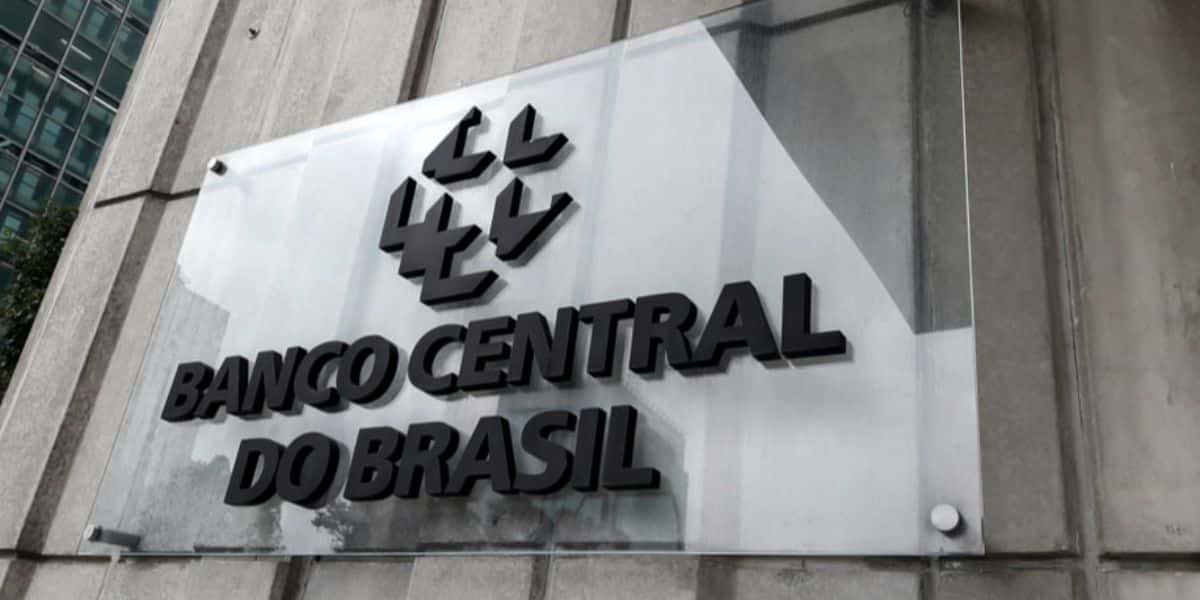Banco Central do Brasil vai comentar hoje sobre a nova taxa básica de juros (Reprodução: Internet)