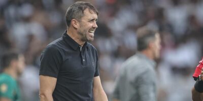 Eduardo Coudet é o técnico do Internacional (Foto: Pedro Souza/Atlético-MG)