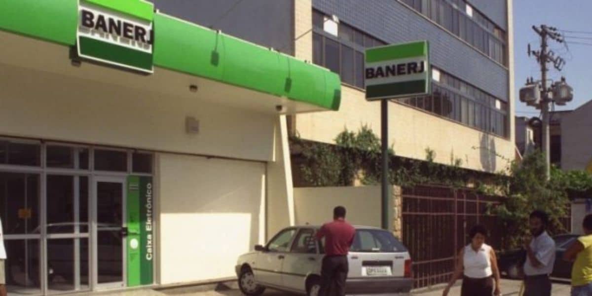 Banerj, Itaú