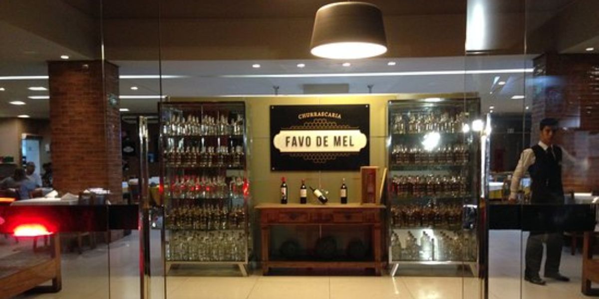 Favo de Mel reabriu após 14 dias de interdição (Reprodução: Internet)