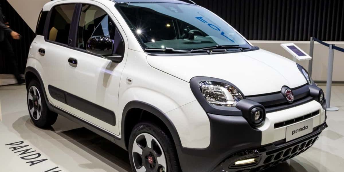 Fiat Panda ganhará uma nova versão em 2024 (Reprodução: Internet)