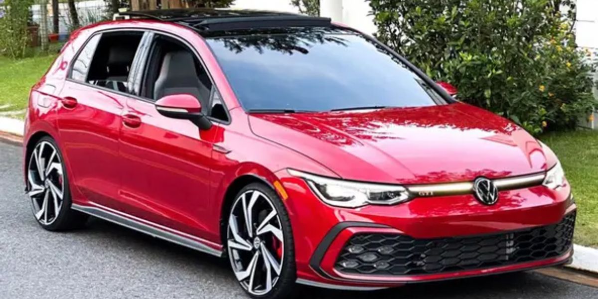 Golf 2024 Carro amado da Volks tem anúncio sobre volta triunfal