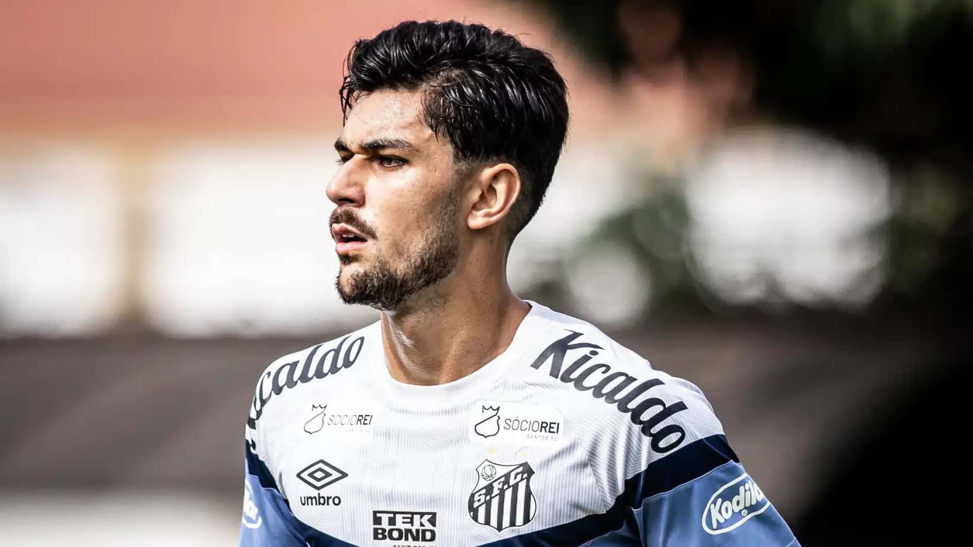 João Basso é o zagueiro que pode está de saída do Santos (Foto: Reprodução/ Internet)