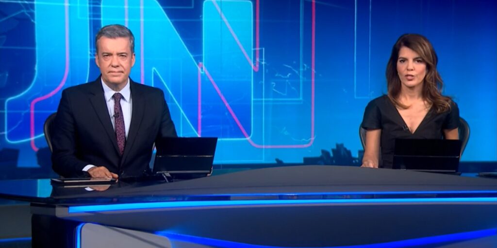 Kovalick e Mariana Gross assumiram a bancada do Jornal Nacional - Foto: Globo