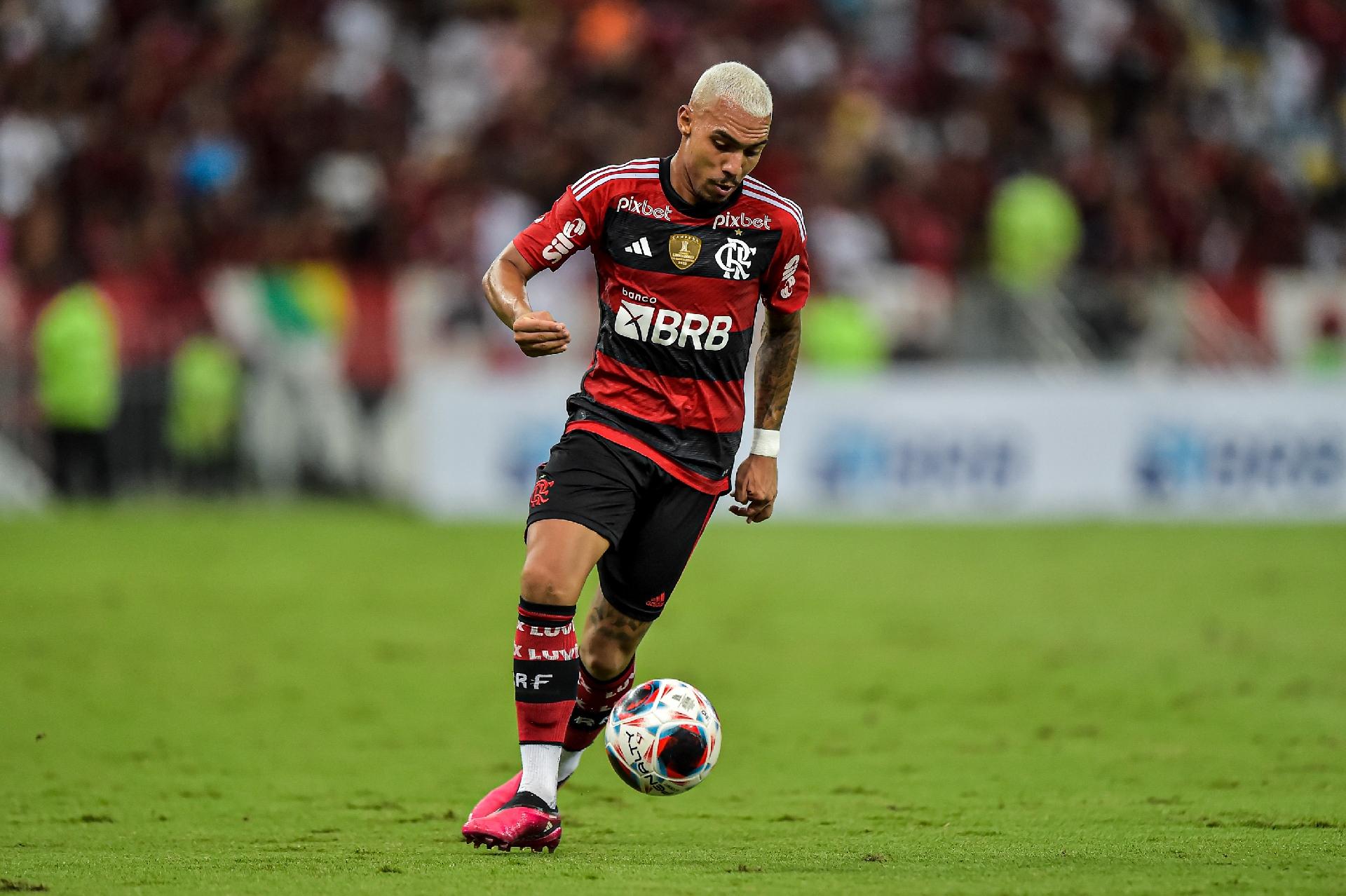 Matheuzinho é o lateral-direito do Flamengo que será emprestado ao Corinthians (Foto: Reprodução/ Internet)