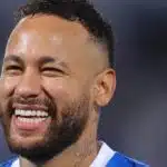 Neymar tem retorno triunfal cravado ao vivo  - (Foto: Reprodução / Internet)