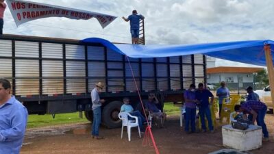 Pecuaristas cobram dívidas do RioBeef (Foto: Reprodução / Compre Rural)