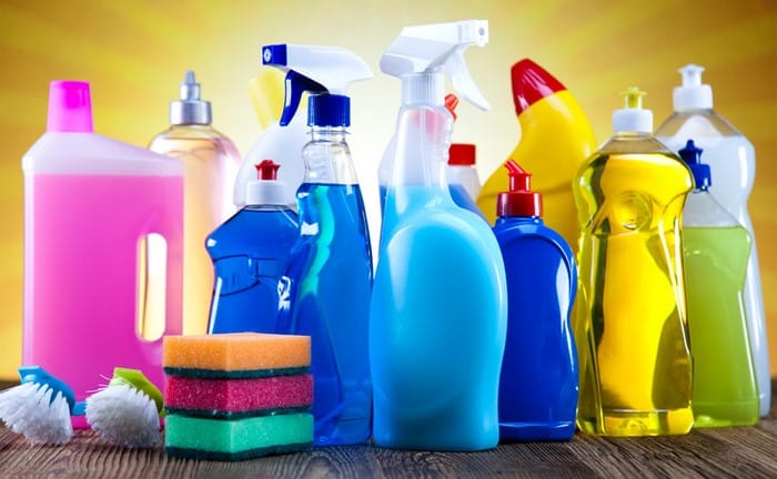 Produtos de limpeza também estão na mira da Anvisa (Foto: Reprodução / Internet)