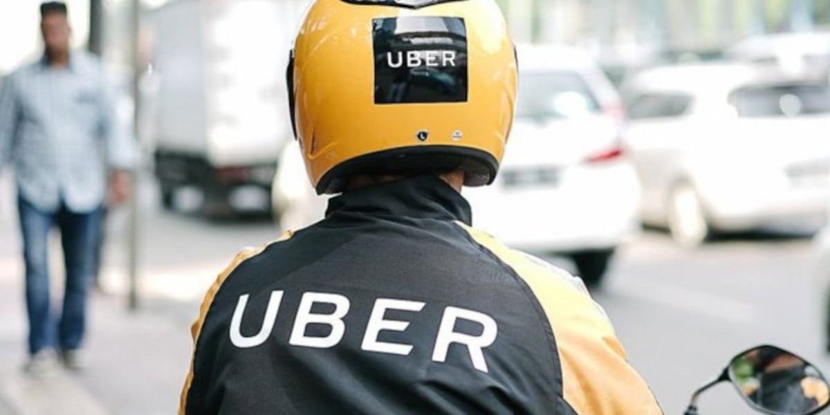 Uber Moto foi proibido em São Paulo (Reprodução: Internet)